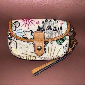 Dooney & Bourke Sketch Wristlet Purse Bag Disneyland Disney World Parks